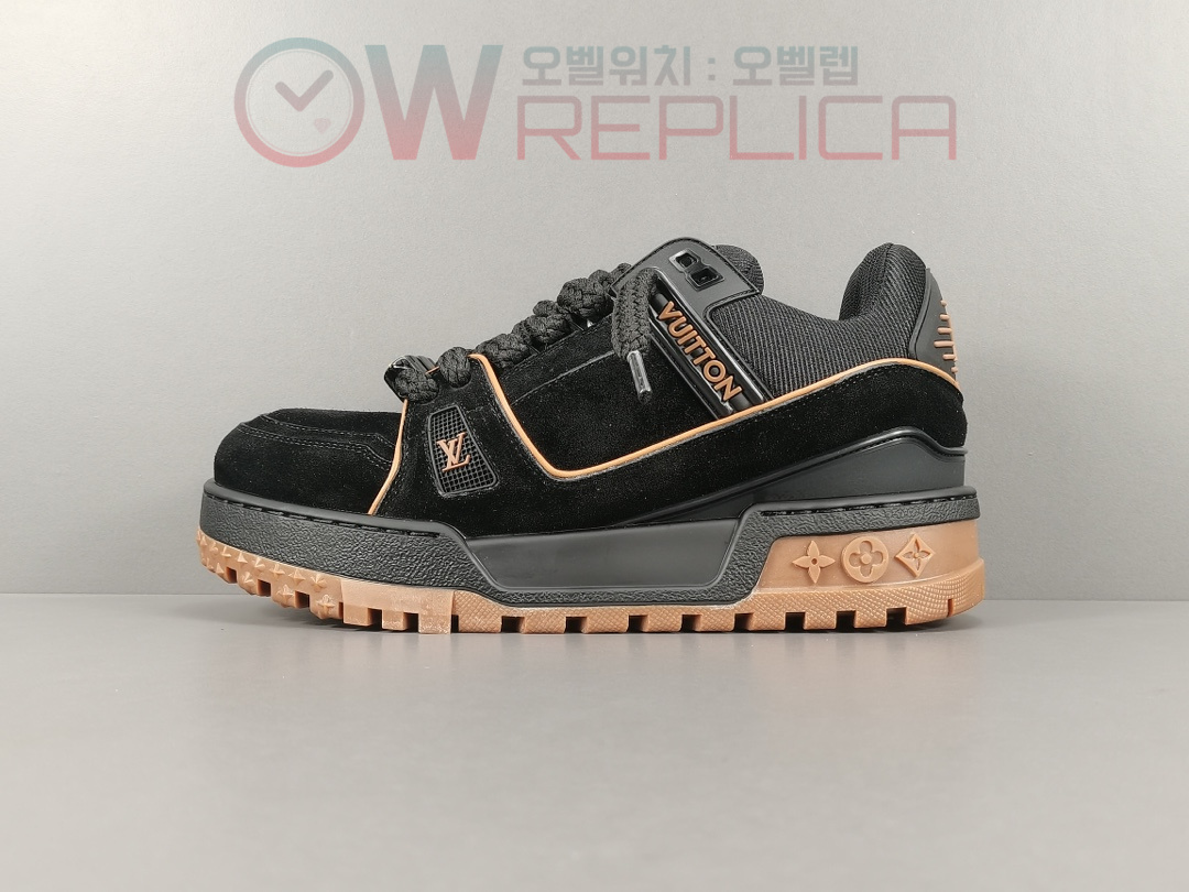 루이비통 블랙스웨이드 트레이너 맥시 스니커즈 Louis Vuitton  Trainer Maxi