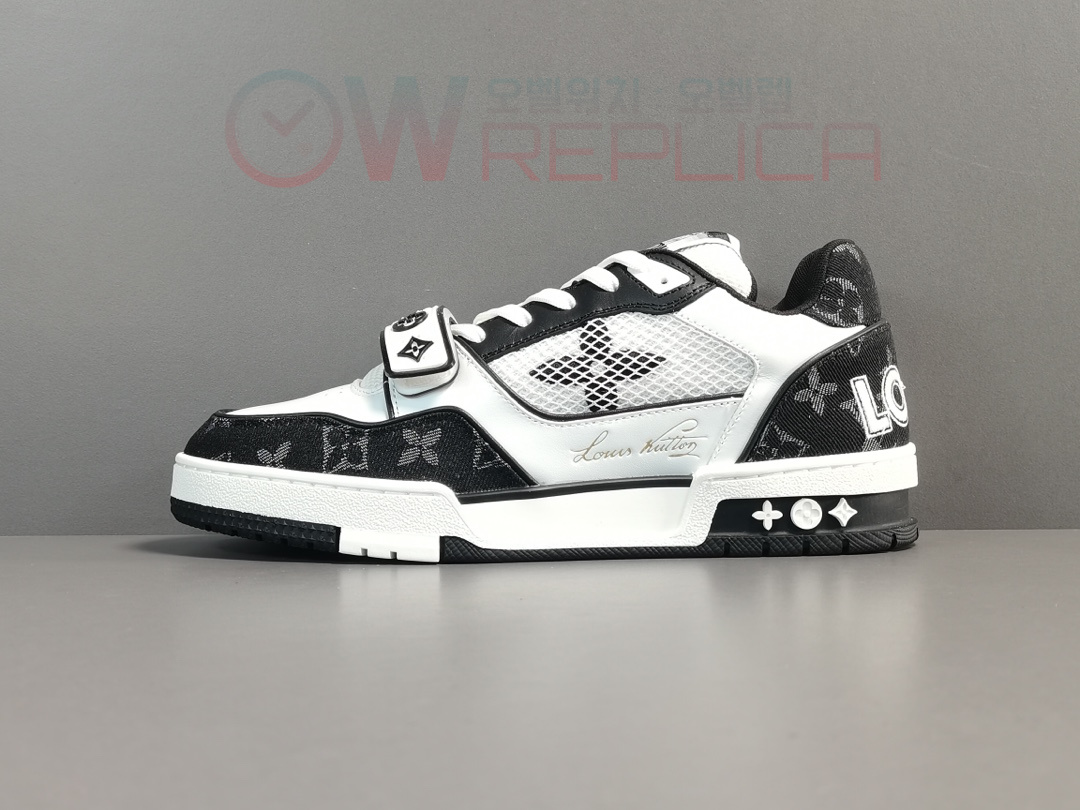 루이비통 트레이너 블랙 스니커즈 Louis Vuitton Trainer